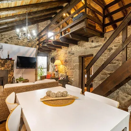 Chalet Cedrim Hillside