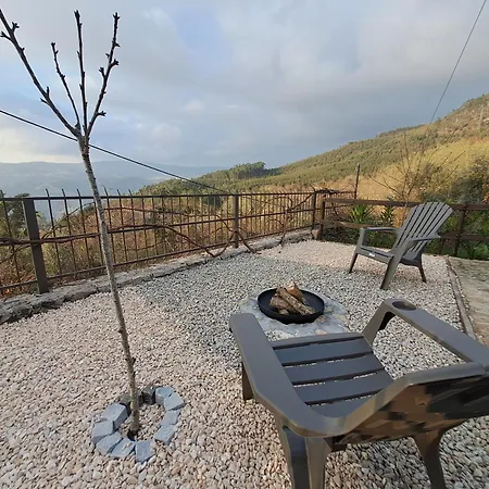 Cedrim Hillside Chalet *